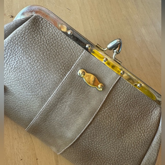 Vintage Taupe Leather Clutch / Wristlet NWT - Picture 2 of 9